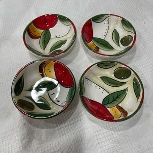 The Pamppered Chef Olive oil dipping / condiments bowl set of 4